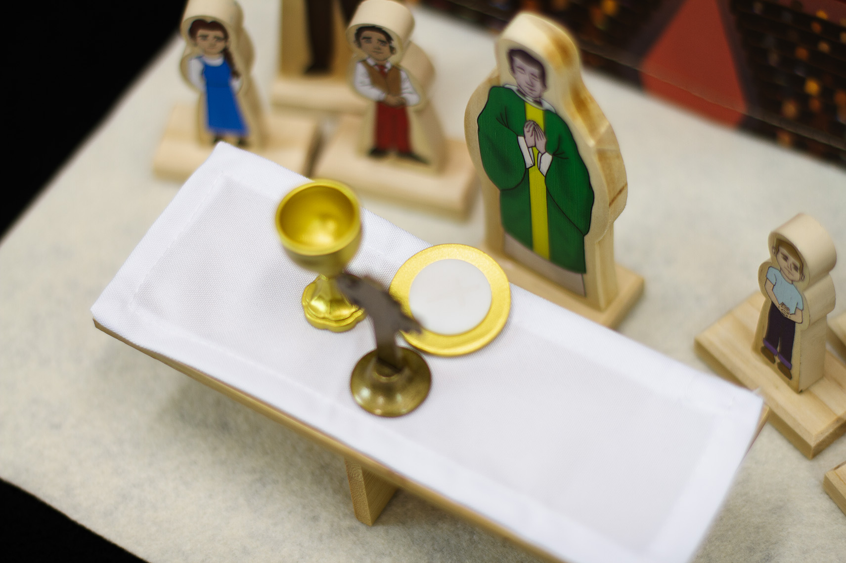 Jesus Present in the Holy Eucharist Photo 6